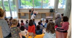 Storytelling sessions at the Eskoriatza Library, an initiative of students from the Education Degrees