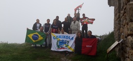Hiking to Aitzorrotz with the students of the Conexão Mundo program