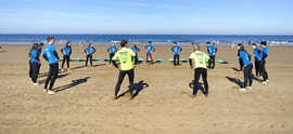 Surf initiation course in Sopela