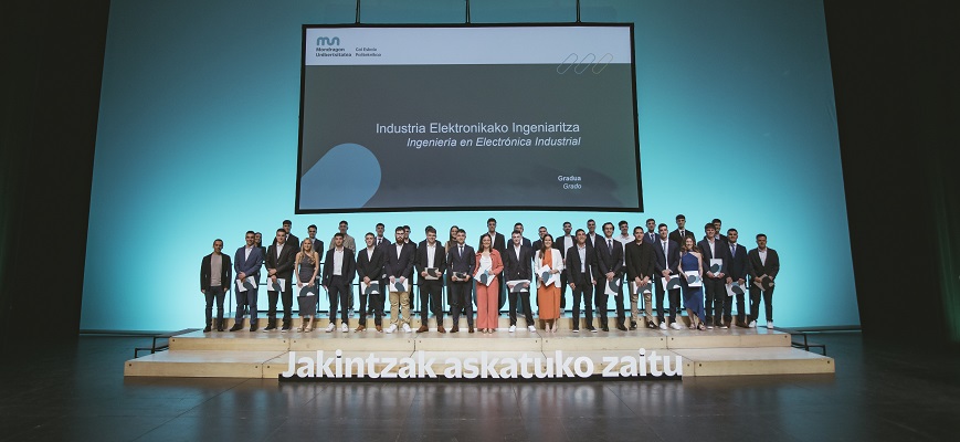 We celebrate the graduation of the new engineering classes at the Kursaal