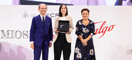 ERIKA DOMINGUEZ RECEIVES THE TALGO AWARD